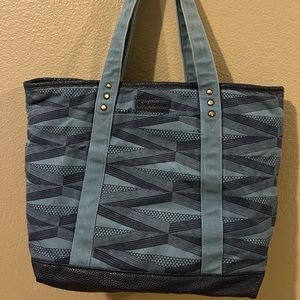 Manaola tote
